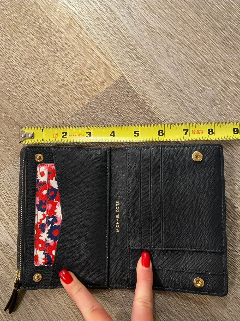 MICHAEL KORS wallet - Picture 7 of 7